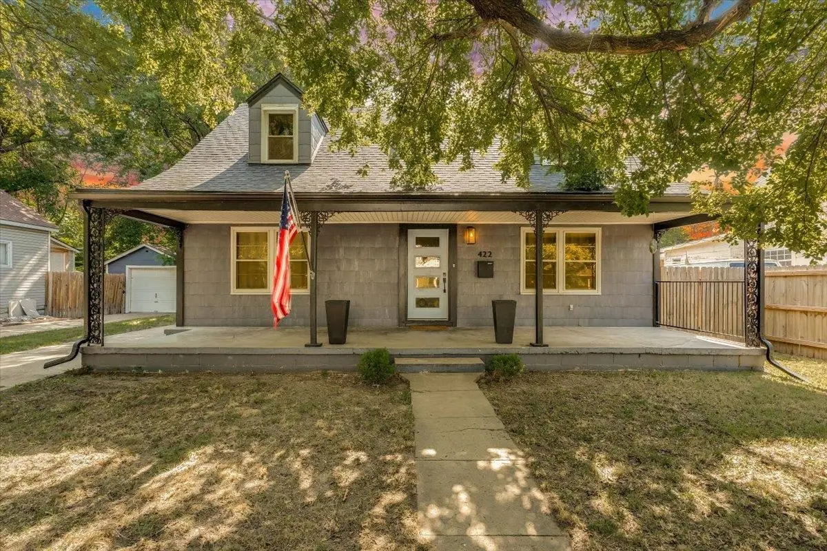 422 N Dodge Ave, Wichita, KS 67203 - #1