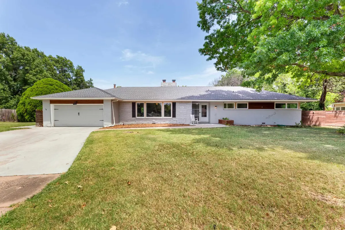 5650 E Coe Dr, Wichita, KS 67208 - #1
