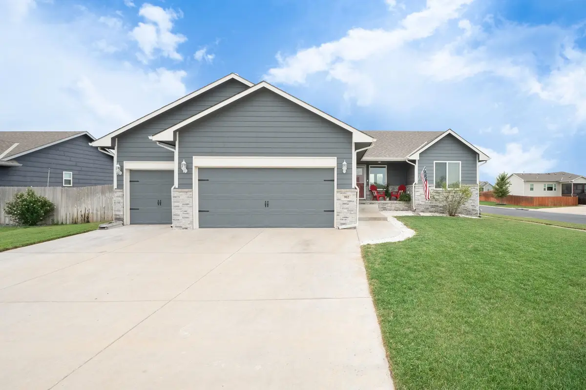 902 N St Andrew Ct, Goddard, KS 67052 - #1