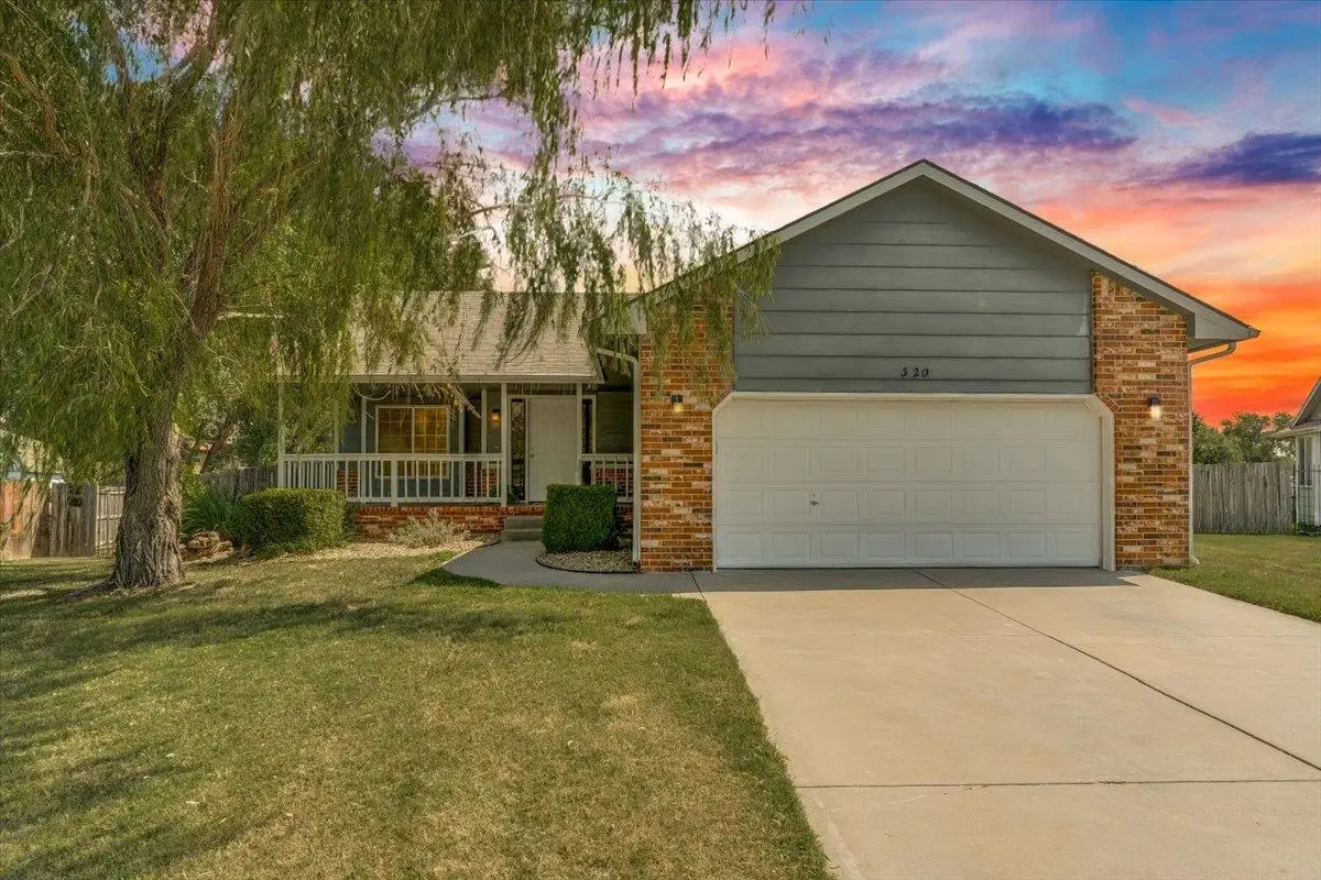 320 S Peach Cir, Haysville, KS 67060 - #1