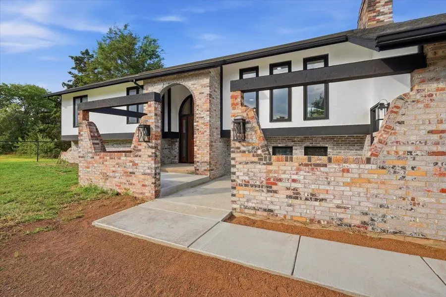 11 Pony Meadows Dr, Wichita, KS 67232 - #3