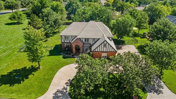 12400 E Meadow, Wichita, KS 67206