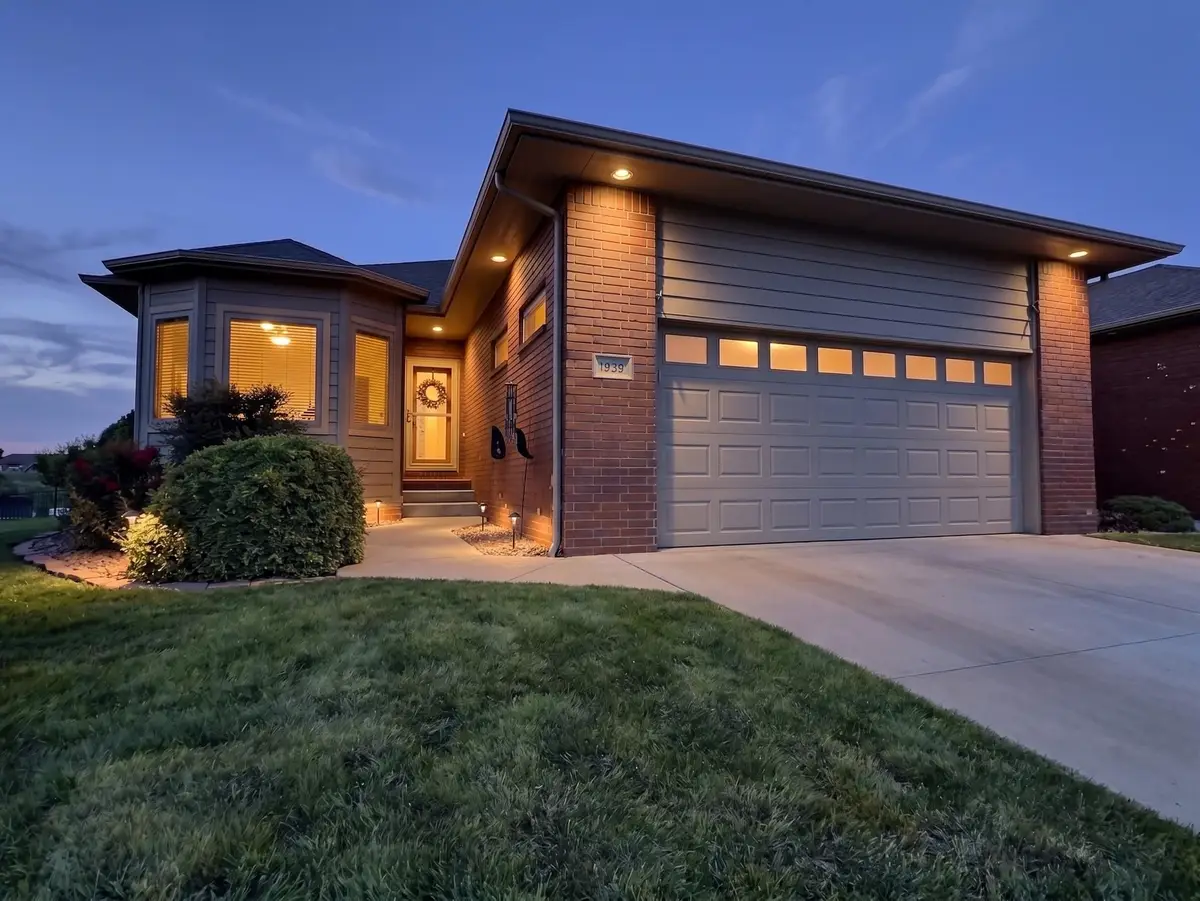 1723 Casey, Newton, KS 67114 - #1