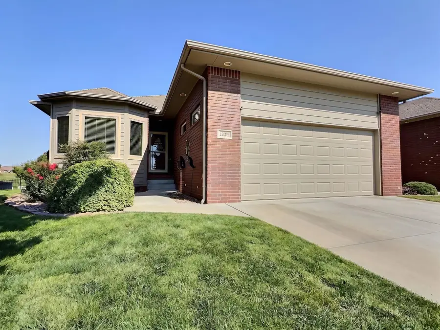 1723 Casey, Newton, KS 67114 - #2