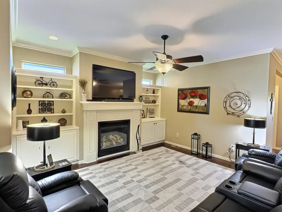 1723 Casey, Newton, KS 67114 - #3