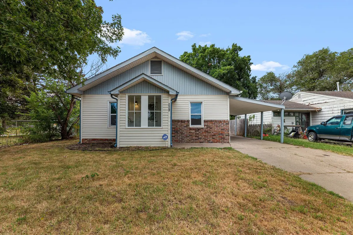 1527 E 6th, Hutchinson, KS 67501 - #1