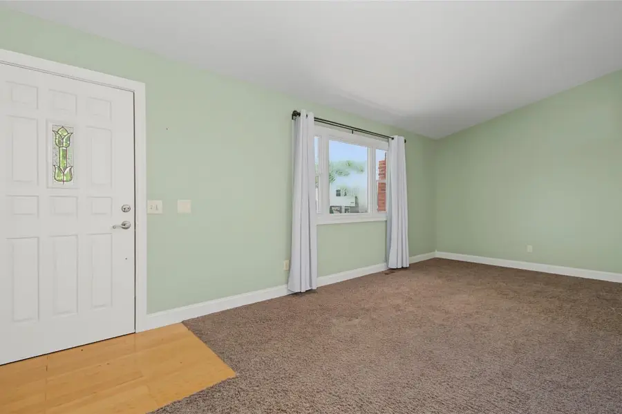 3 W Son Ct, Valley Center, KS 67147 - #2