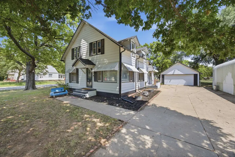 412 N Olive, Leon, KS 67074 - #2