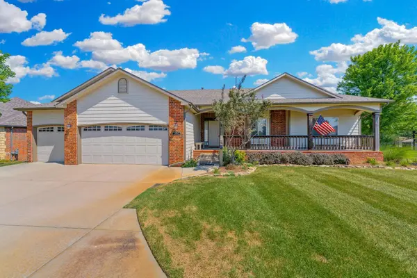 14302 E Twinlake Dr, Wichita, KS 67230