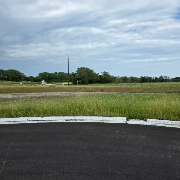 1630 Northridge, Valley Center, KS 67147