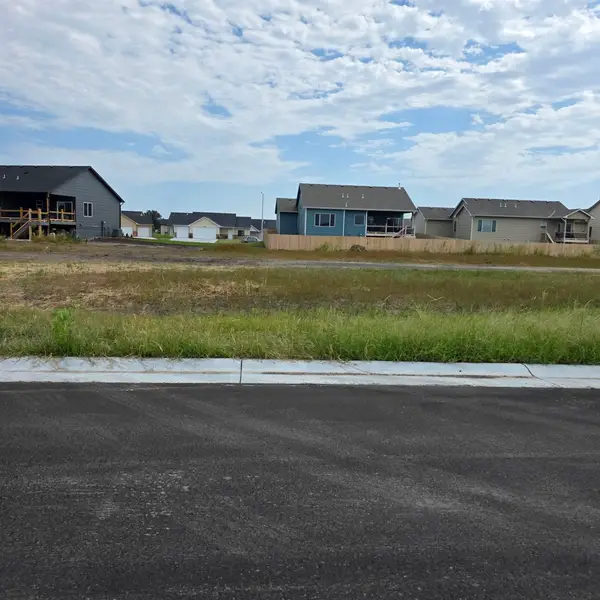 1615 Northridge, Valley Center, KS 67147