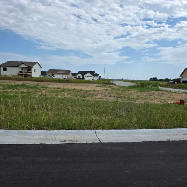 1501 Northridge, Valley Center, KS 67147