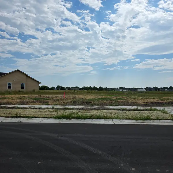 1411 Northridge, Valley Center, KS 67147