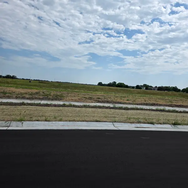 1321 Northridge, Valley Center, KS 67147