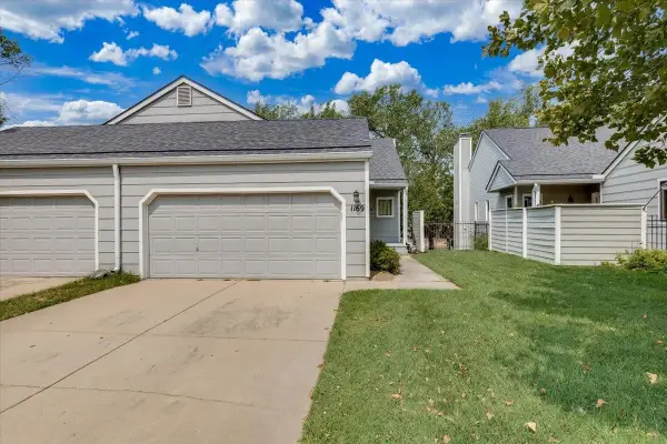 1169 N Lakewind, Wichita, KS 67212