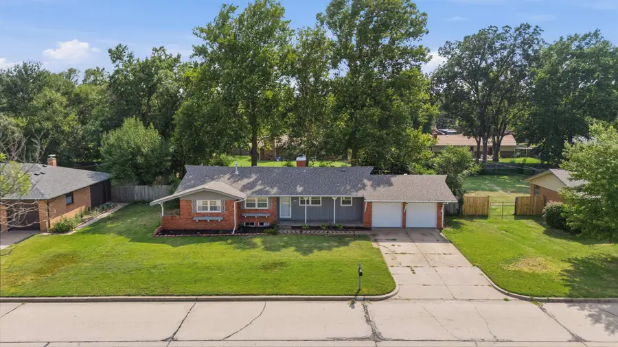 1505 N Lynnhurst Ave, Wichita, KS 67212 - #2