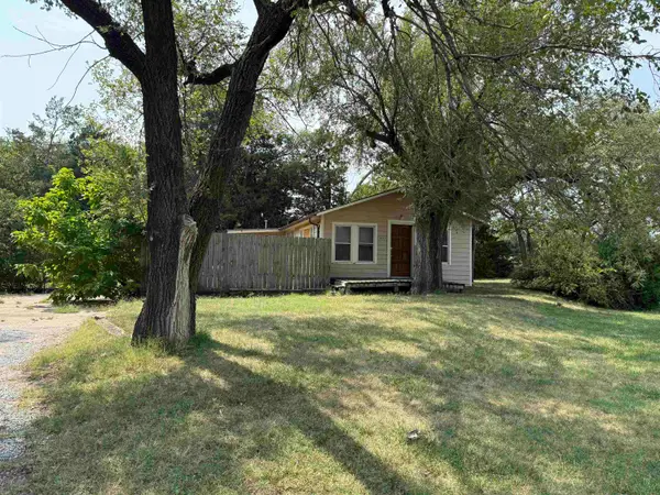 4223 W Zoo Blvd, Wichita, KS 67212