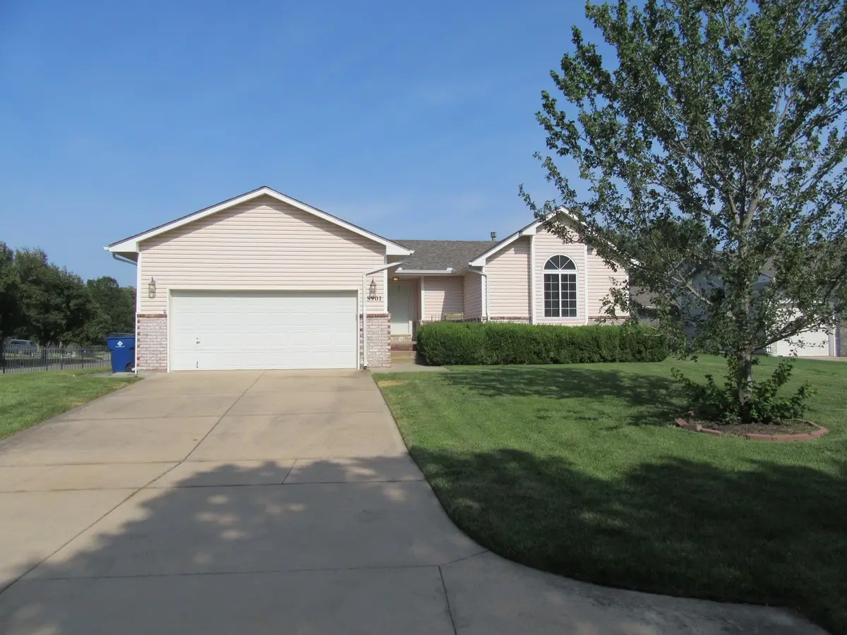 8901 W Meadow Knoll Ct, Wichita, KS 67205 - #1