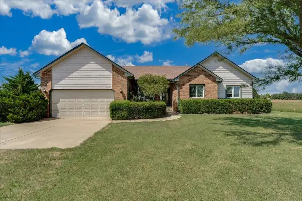 31514 W 15th St S, Garden Plain, KS 67050