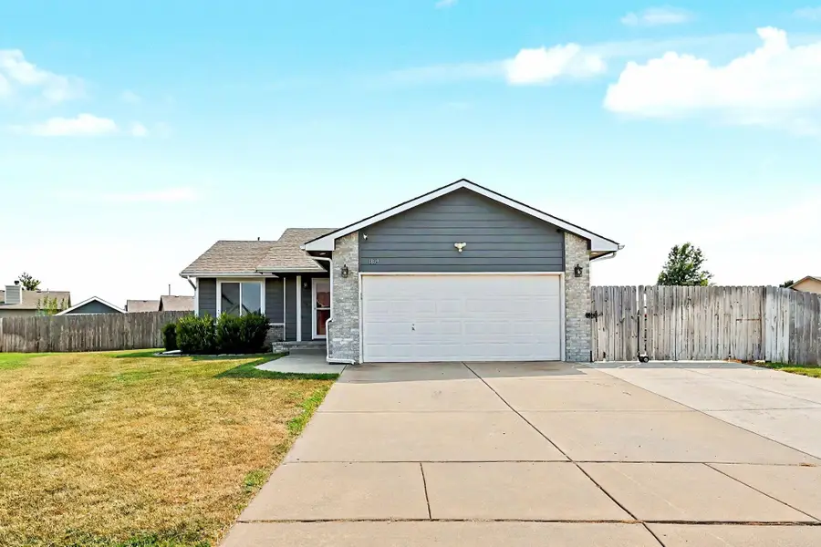 1899 W Saddle Brooke, Haysville, KS 67060 - #2