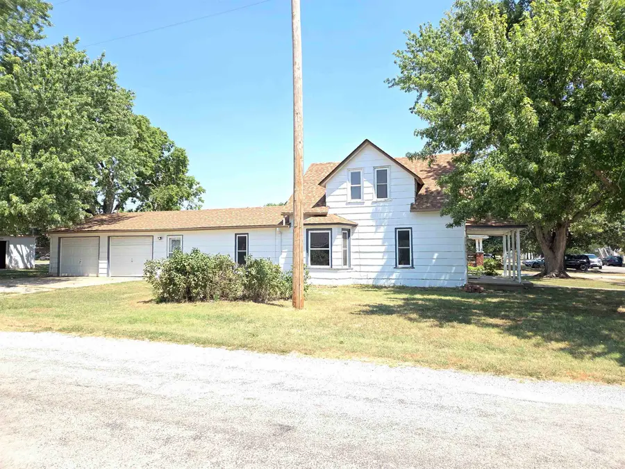 540 Clinton St, Little River, KS 67457 - #3