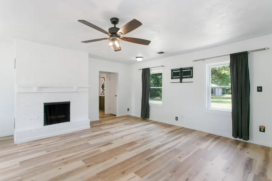 7433 S Pattie St, Haysville, KS 67060 - #2