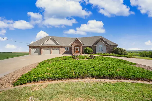3380 S Scenic Slope Rd, Salina, KS 67401