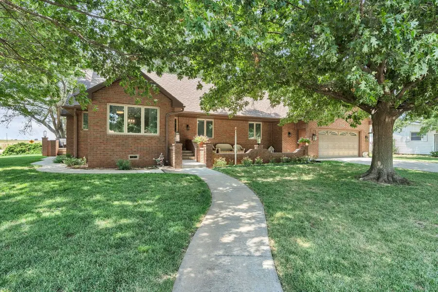 329 S Adams, Pretty Prairie, KS 67570 - #2