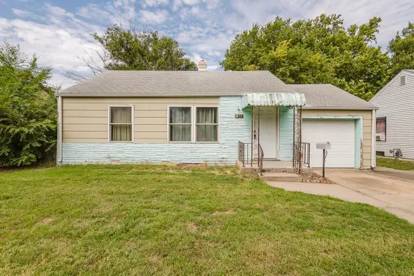 2721 S Washington, Wichita, KS 67216