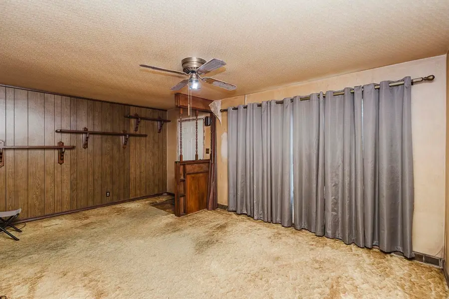 2721 S Washington, Wichita, KS 67216 - #2