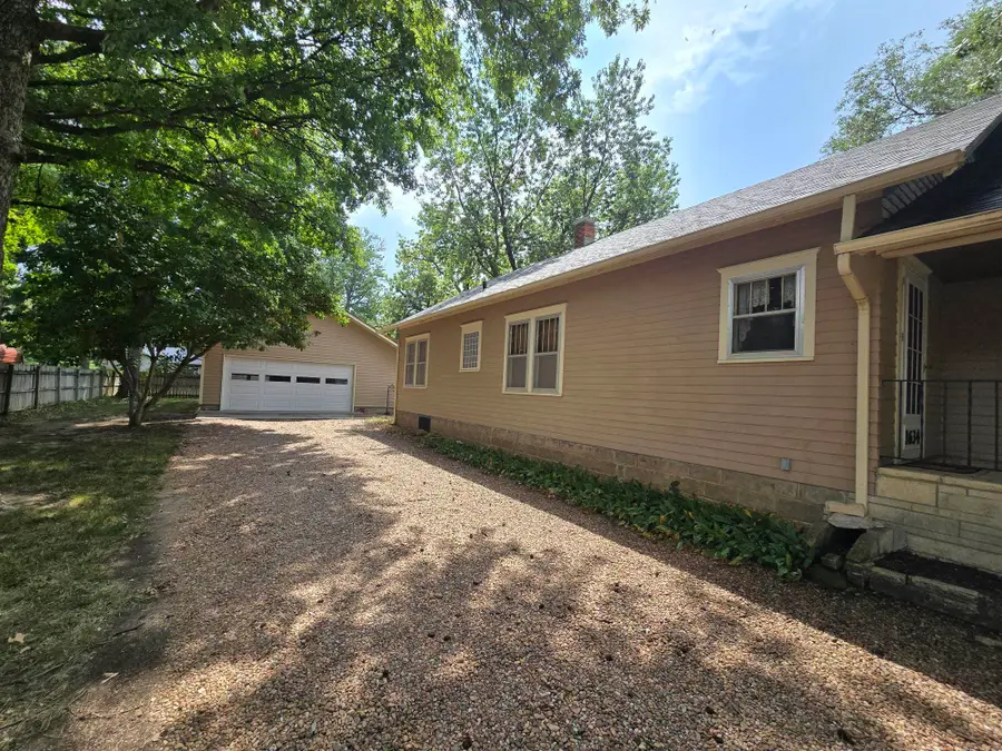 1634 John St., Winfield, KS 67156 - #3