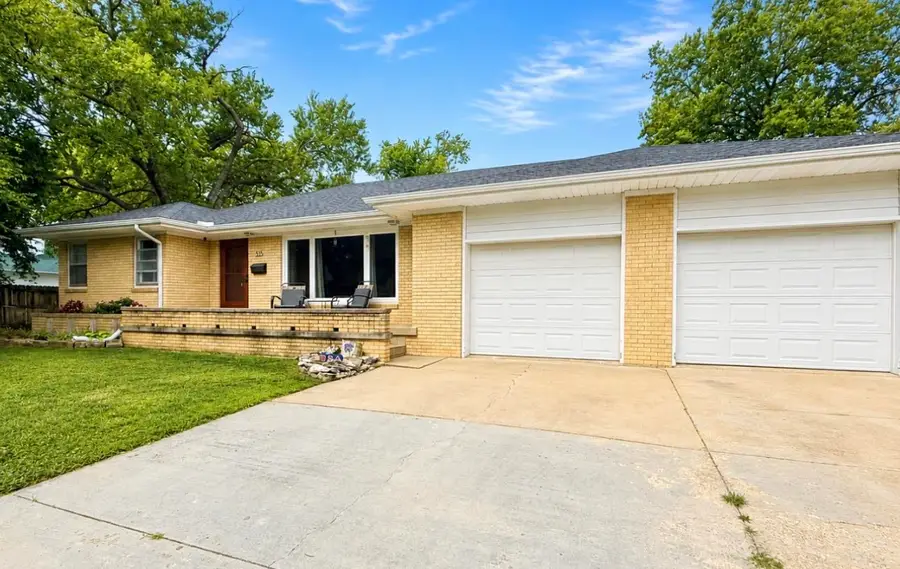 515 N Locust St., Marion, KS 66861 - #2