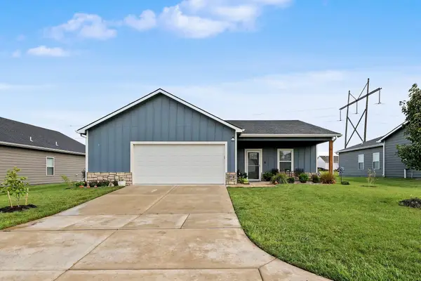 2914 E Highridge St, Park City, KS 67219