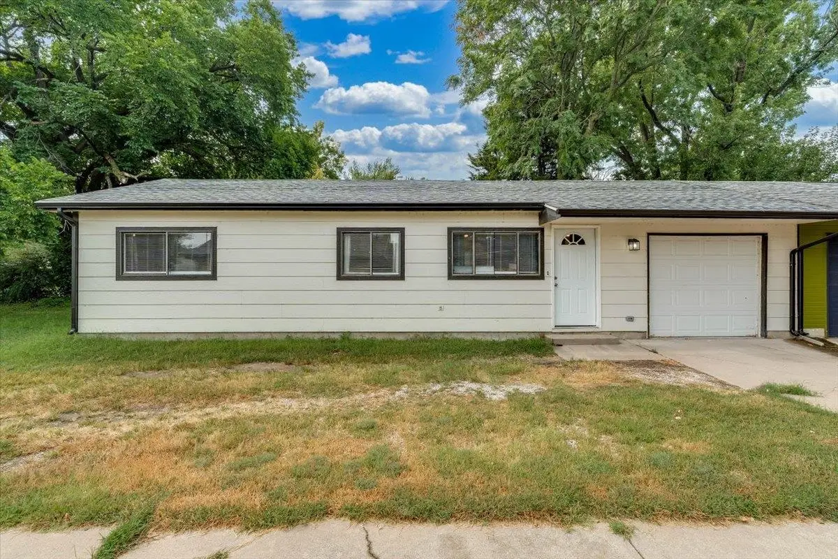 615 N Elder St, Wichita, KS 67212 - #1