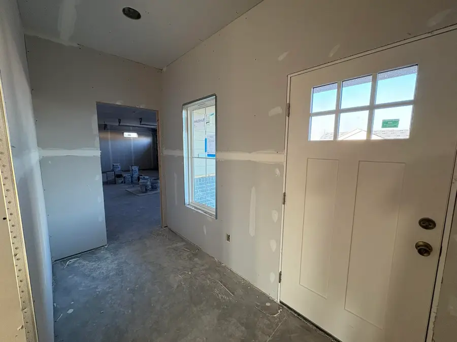 5817 Plumthicket St, Bel Aire, KS 67226 - #3