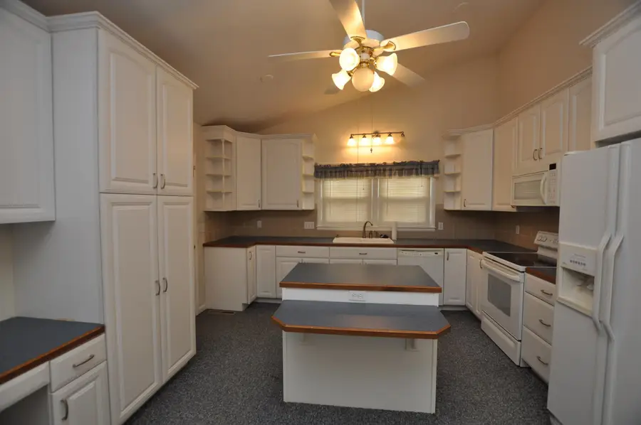 5925 Memphis, Wichita, KS 67220 - #3