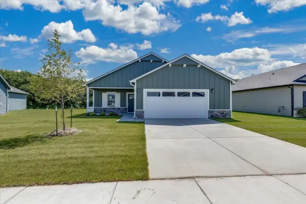 1783 W Redbud Lane, Goddard, KS 67052