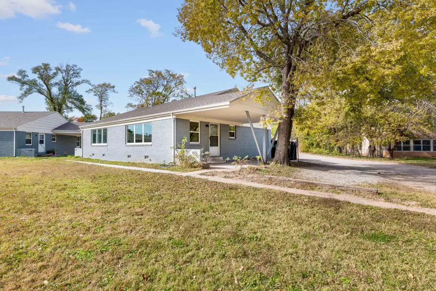 3023-3055 N Porter Ave, Wichita, KS 67204 - #3
