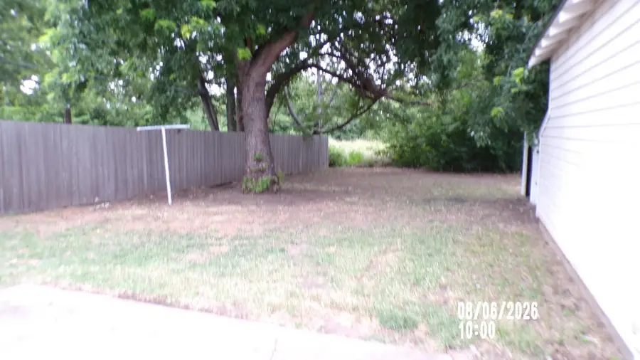 1217 N A Street, Wellington, KS 67152 - #3