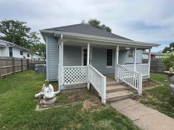 305 N Mccabe, Winfield, KS 67156