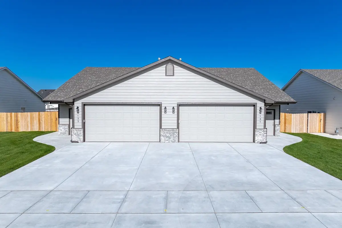 9131 / 9133 E Chris Ct, Bel Aire, KS 67226 - #1