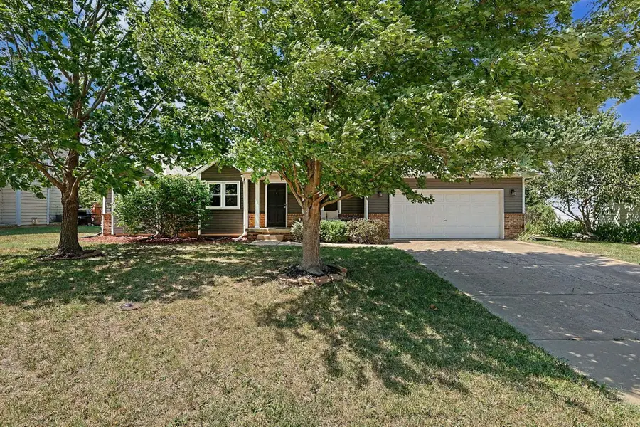 1633 N Tanglewood, Rose Hill, KS 67133 - #2