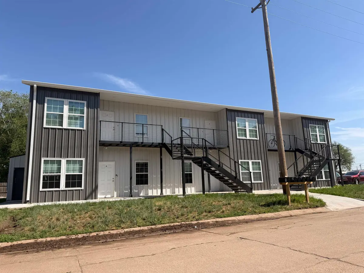 217 E 19th St., Wellington, KS 67152 - #1