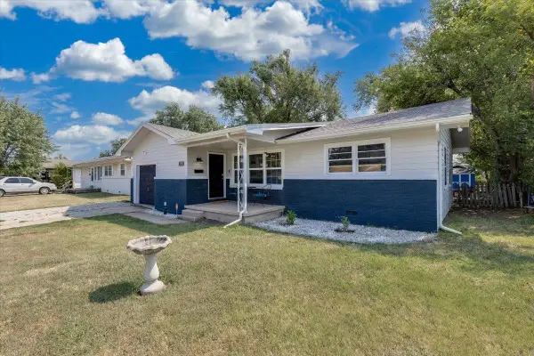 3152 S Euclid Ave, Wichita, KS 67217