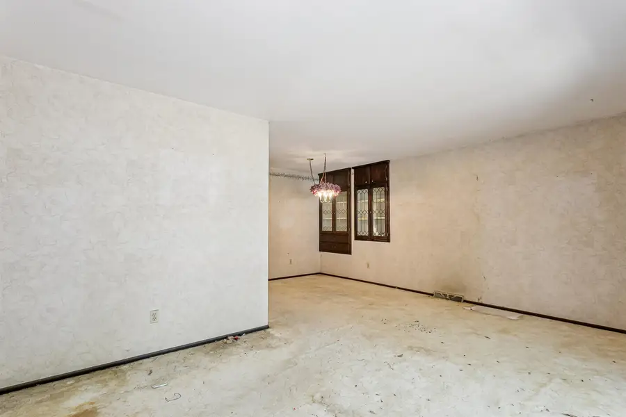 849 E Sunrise St, Derby, KS 67037 - #3