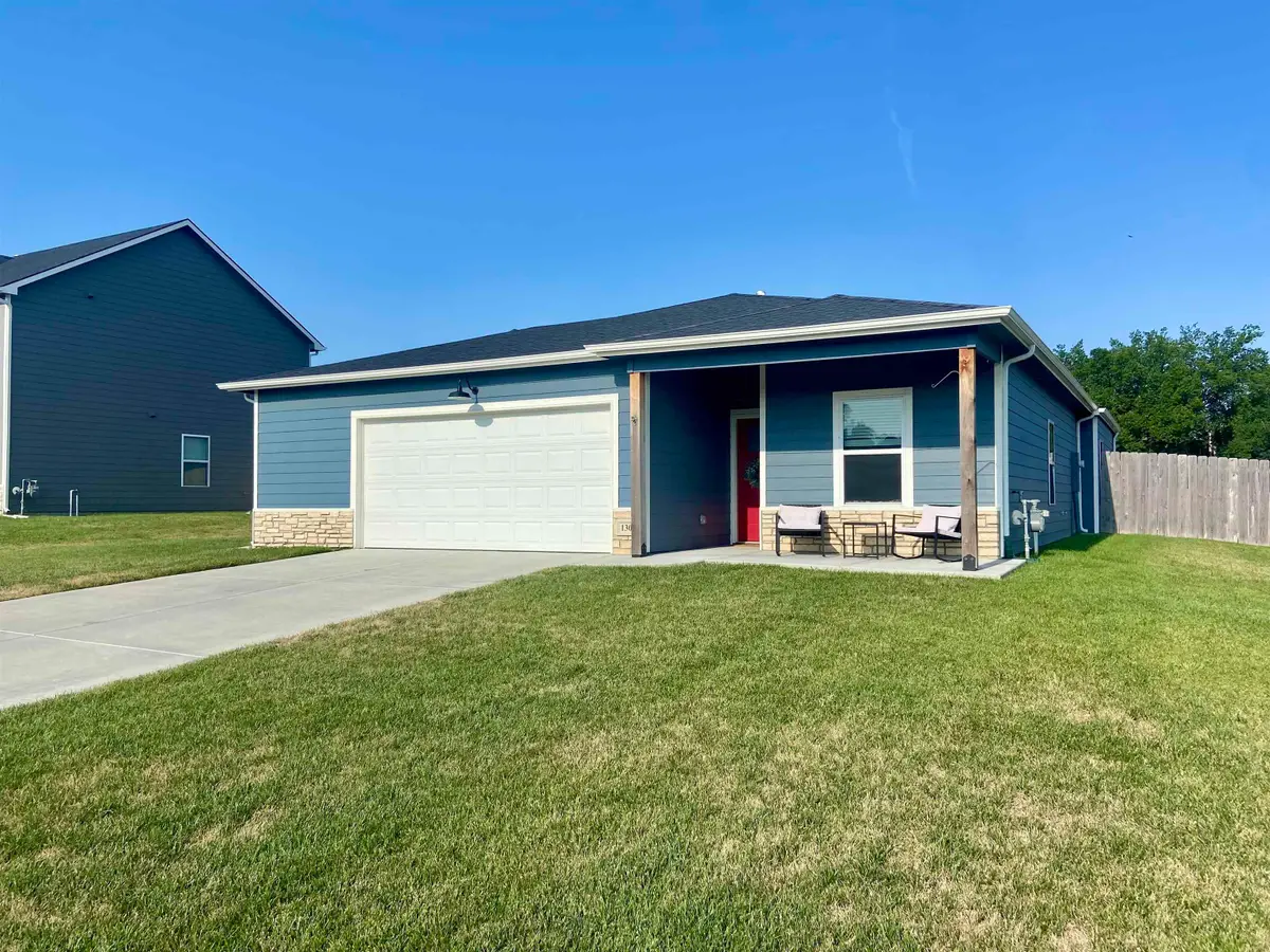 1305 Skyview Dr., El Dorado, KS 67042 - #1