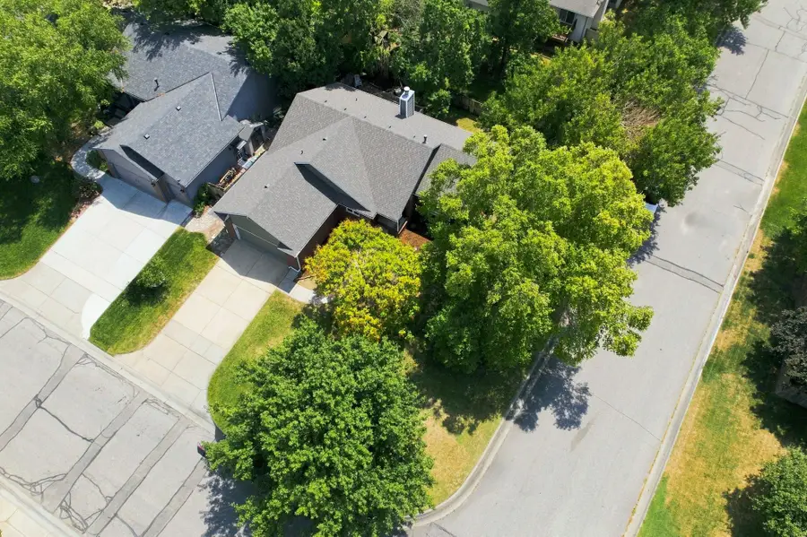 10701 W Westport, Wichita, KS 67212 - #2