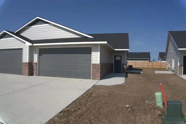 2791 S Cedar Crest St, Wichita, KS 67215
