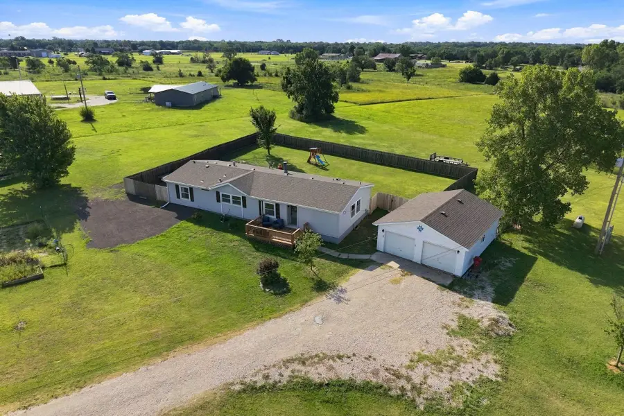 1909 SW 90th St, Augusta, KS 67010 - #2
