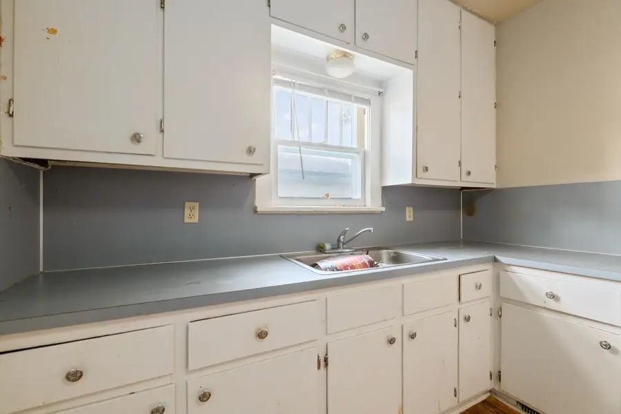 1629 S Richmond Ave, Wichita, KS 67213 - #3